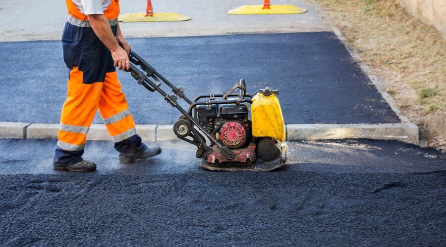 Professional gutter cleaning in Brent, AL